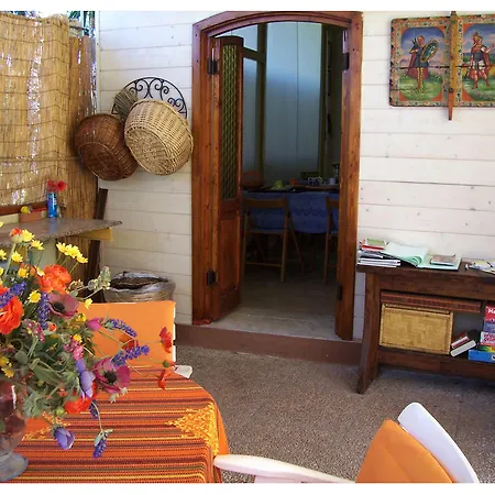 Bed & Breakfast Bouganvillea 3*